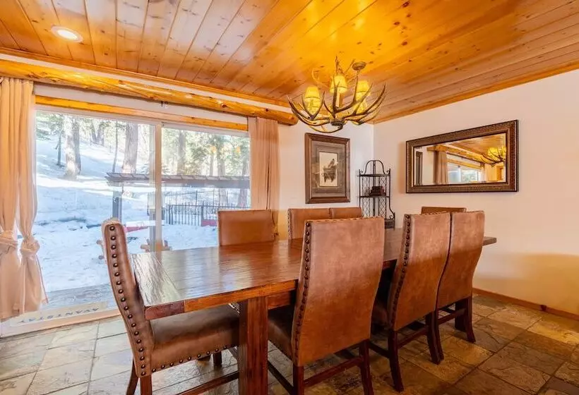 Clover By Avantstay Gorgeous Ski In/ Ski Out Home W/ Game Room & Hot Tub!