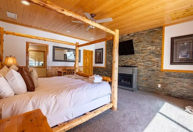 Clover By Avantstay Gorgeous Ski In/ Ski Out Home W/ Game Room & Hot Tub!