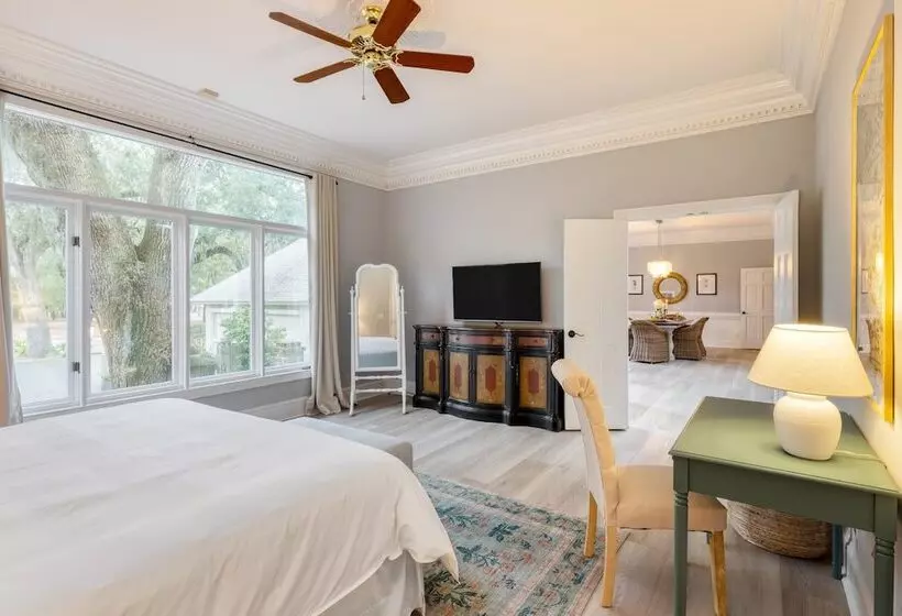 Hilton Ivory By Avantstay Luxe Home + Pool/patio