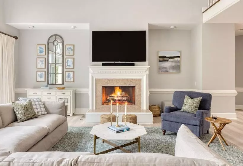 Hilton Ivory By Avantstay Luxe Home + Pool/patio