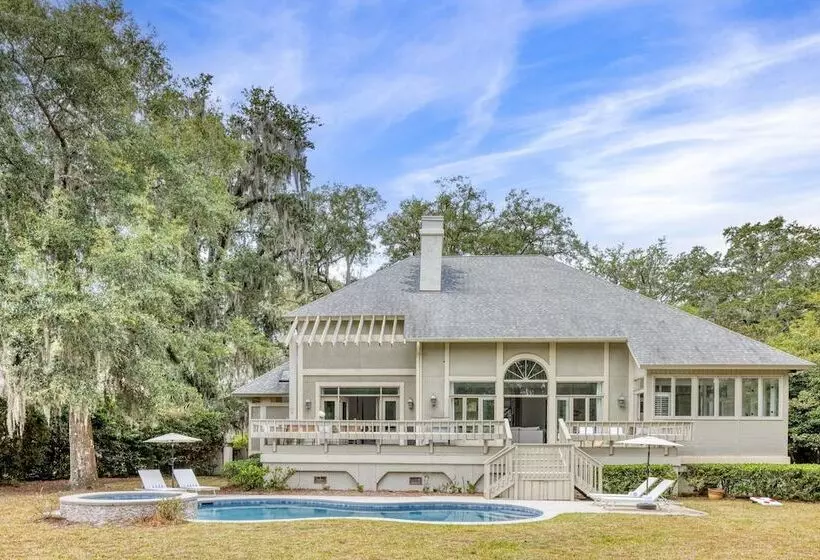 Hilton Ivory By Avantstay Luxe Home + Pool/patio