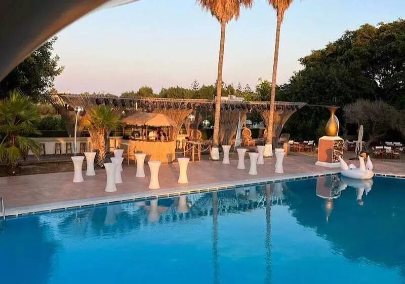 ホテル Black Amber Boutique