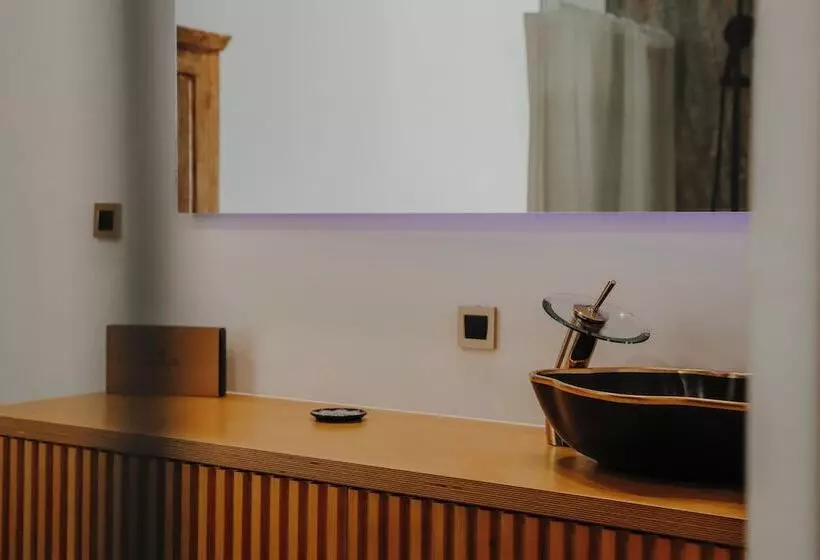 ホテル Black Amber Boutique