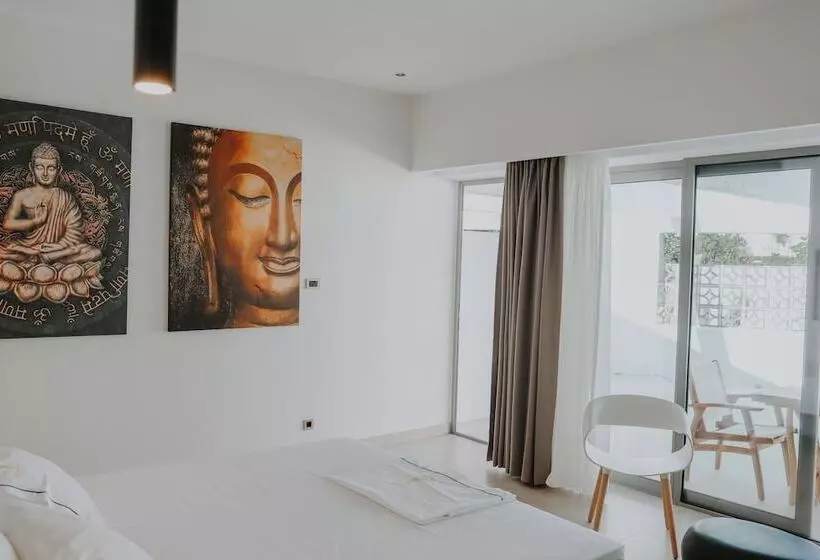 ホテル Black Amber Boutique