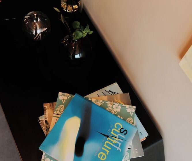 Отель Kaze Océan The Originals Relais