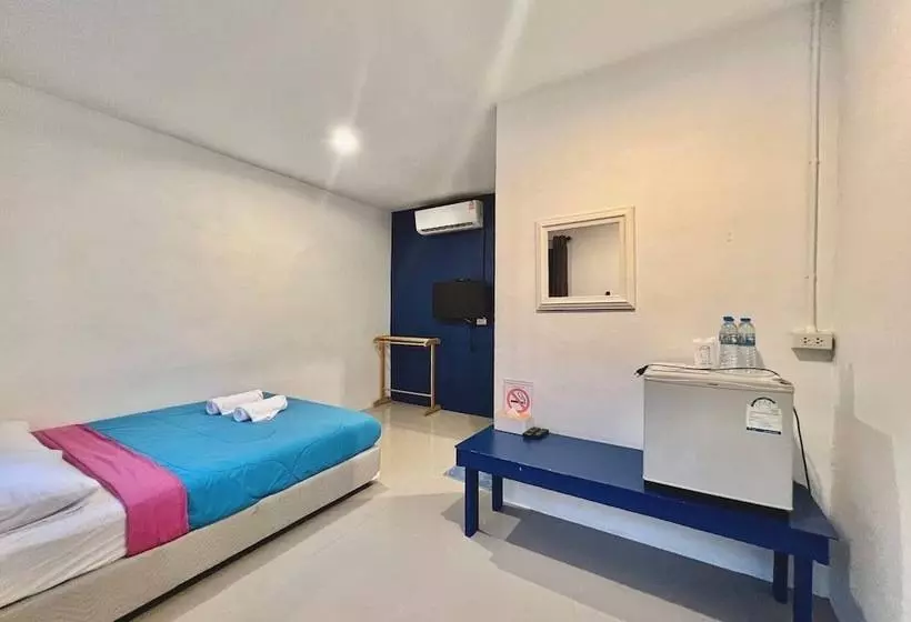 Hotelli Phupa Beach Resort