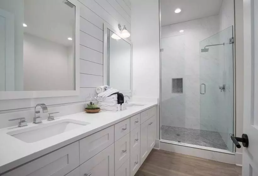 Mockingbird By Avantstay Modern Design Minutes From The Beach