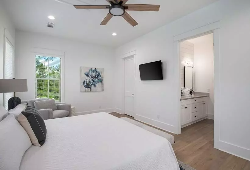Mockingbird By Avantstay Modern Design Minutes From The Beach