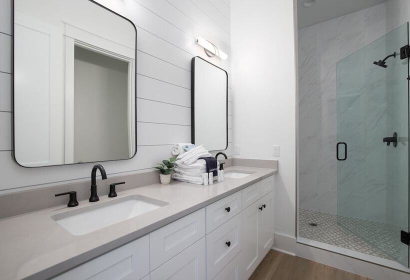 Mockingbird By Avantstay Modern Design Minutes From The Beach