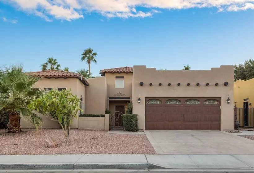 Painted Sand By Avantstayluxe Design In Coachella