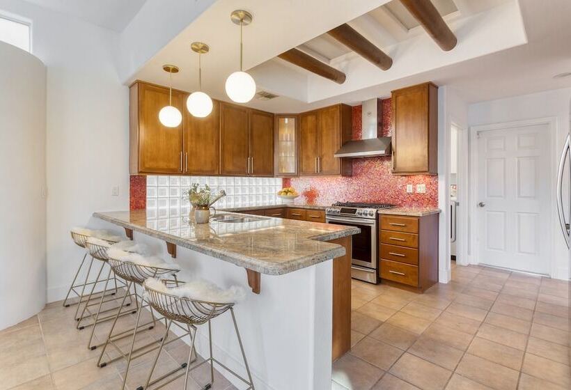 Painted Sand By Avantstayluxe Design In Coachella