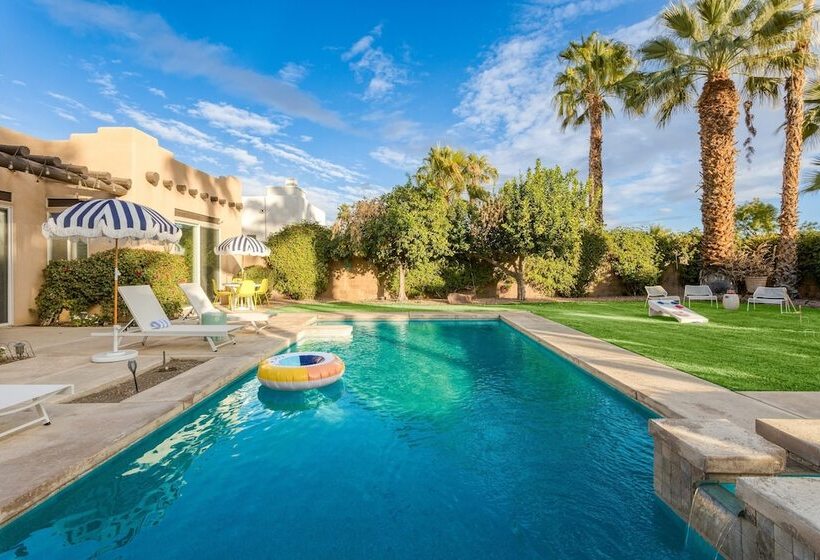 Painted Sand By Avantstayluxe Design In Coachella