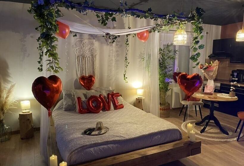 פנסיון Hors Du Temps