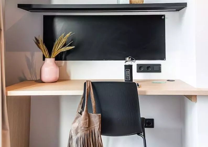 Residenssi Atenea Living