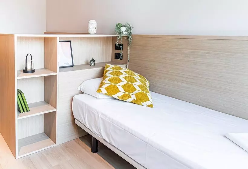 Residenssi Atenea Living