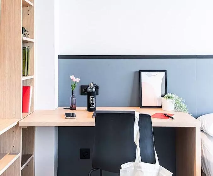 Residenssi Atenea Living