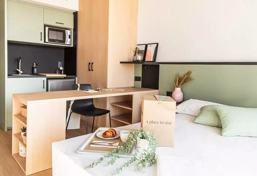 Residenssi Atenea Living