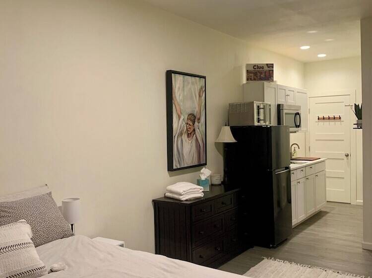 The Asbury House Guest Rentals