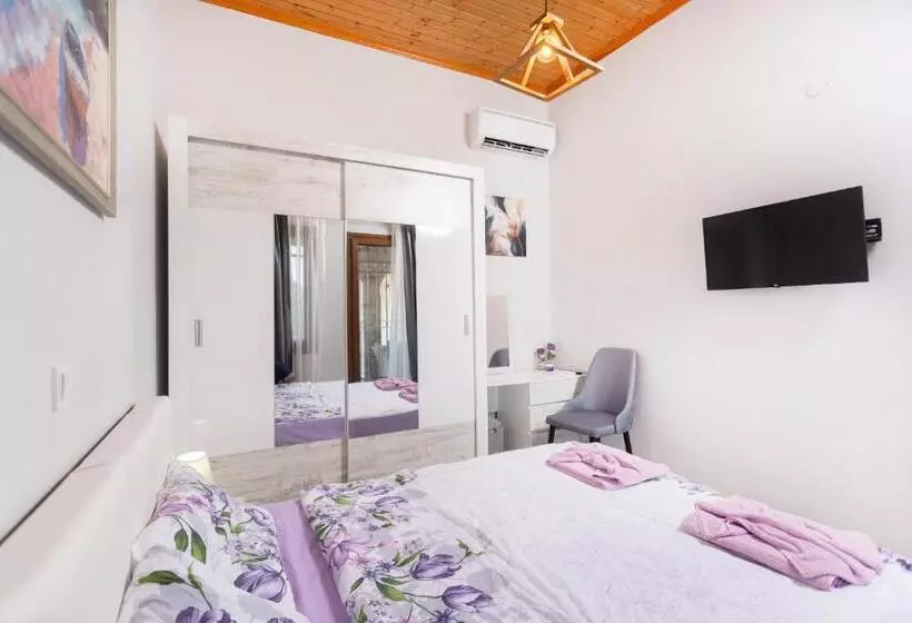 Villa Helga Exotic