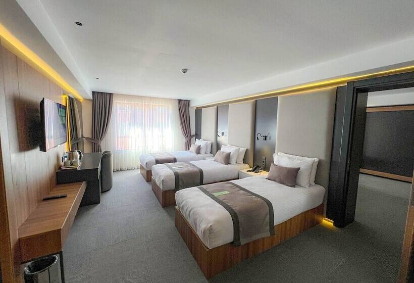 هتل Sera Lake Center