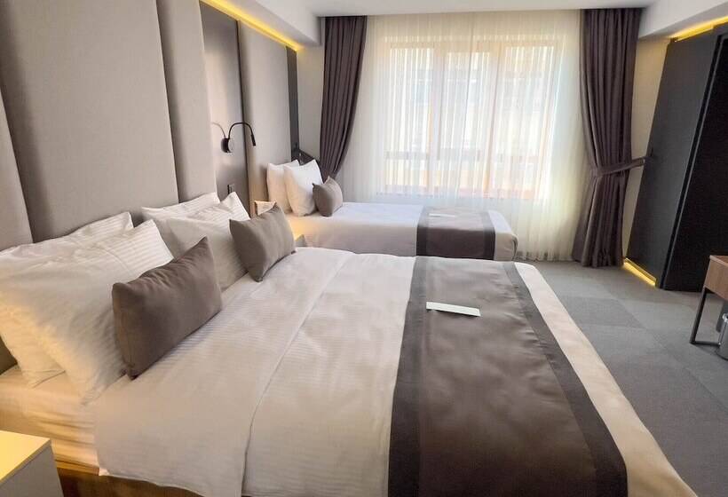 هتل Sera Lake Center