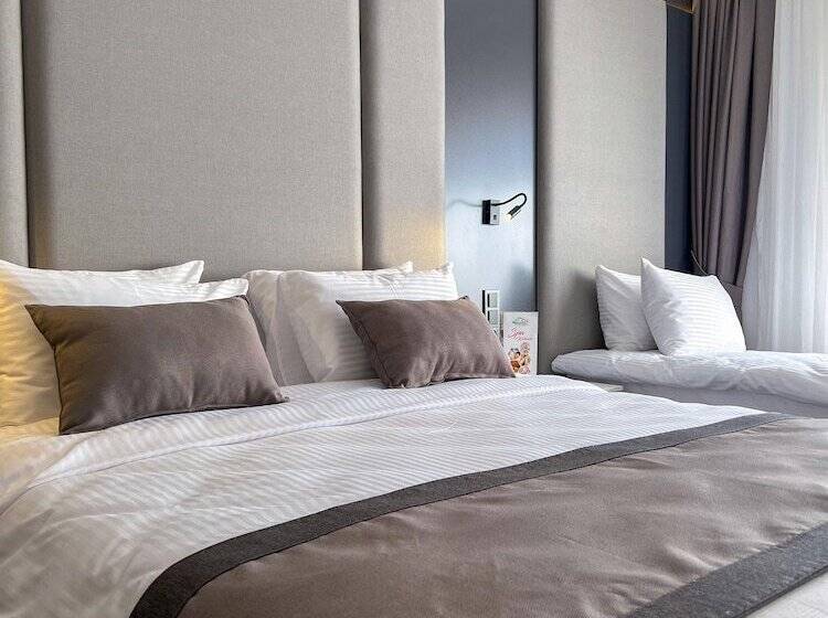 هتل Sera Lake Center