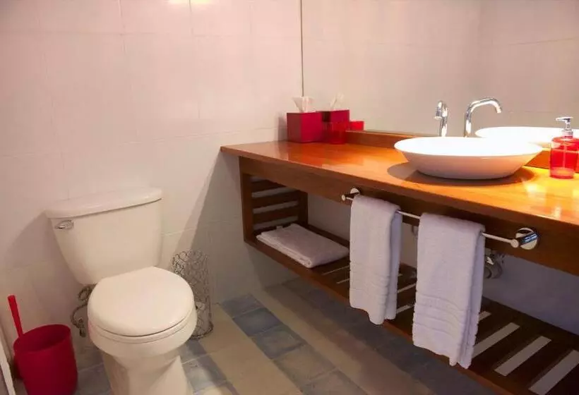 ベッドアンドブレックファースト Casa Congo & Casa Rayo Verde   Restaurante   Galeria De Arte