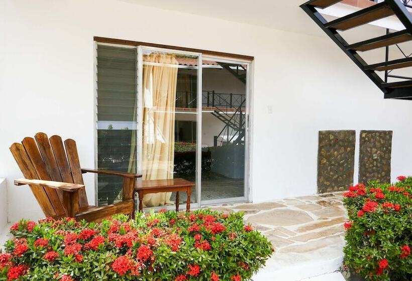 تختخواب و صبحانه El Pacifico