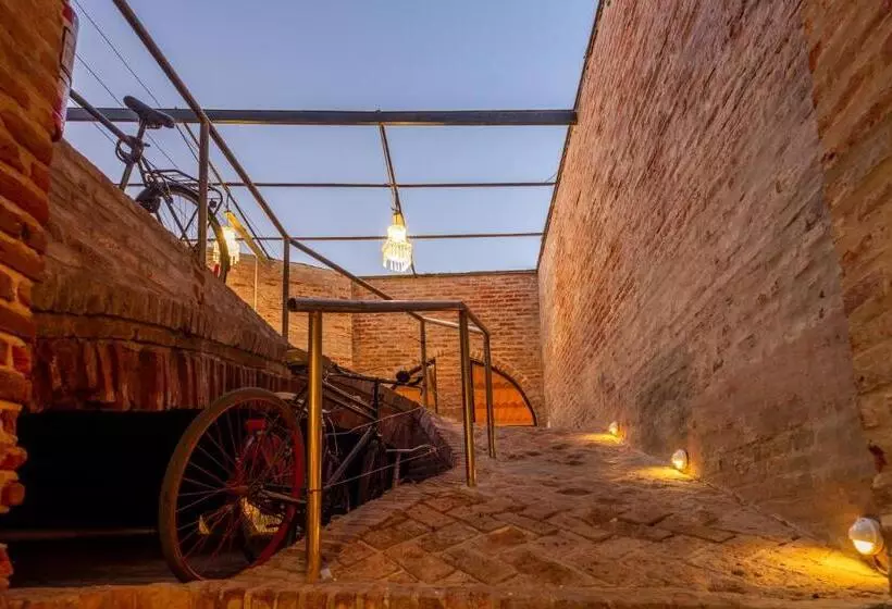 Del Barcito Hostel And Suites