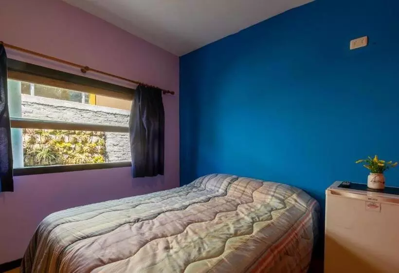 Del Barcito Hostel And Suites
