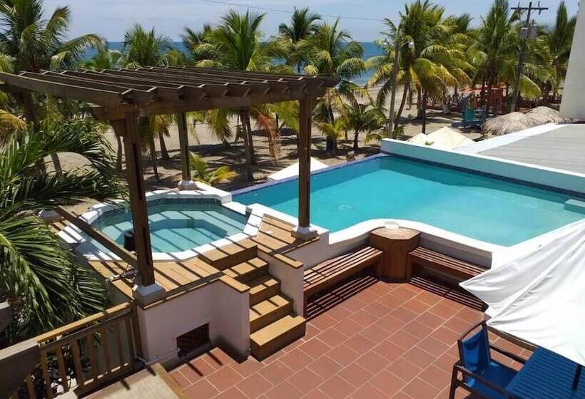 هتل Cesar Mariscos