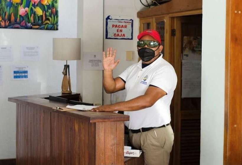 هتل Cesar Mariscos