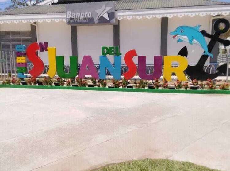 هتل Encanto Del Sur Hostel