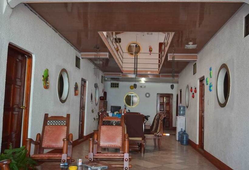 هتل Encanto Del Sur Hostel