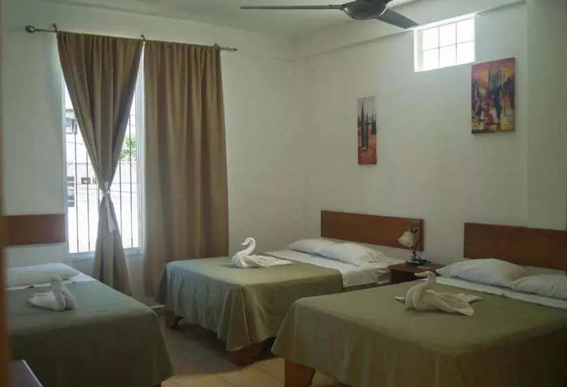 هتل Explore Lodge