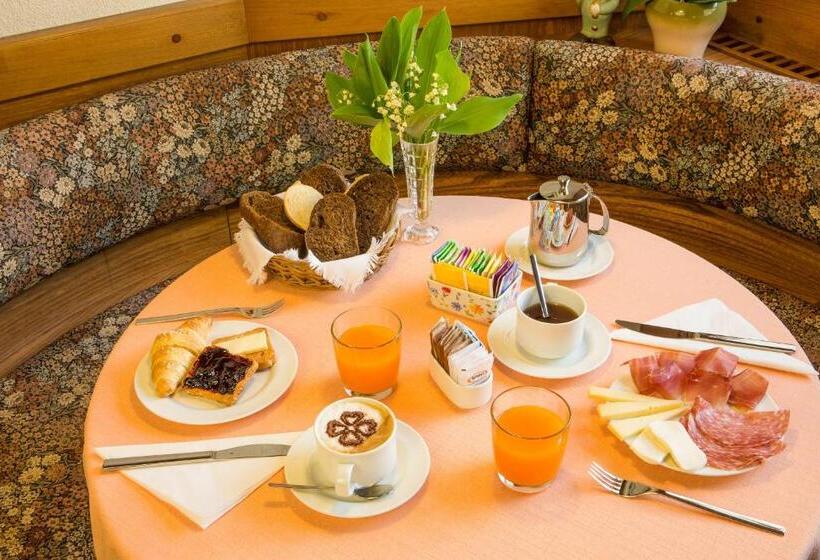 هتل Garnì Ai Serrai