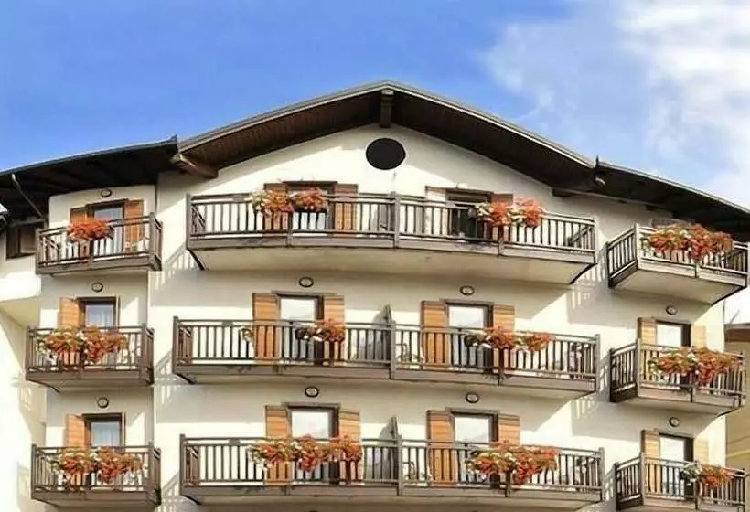 ホテル Italia