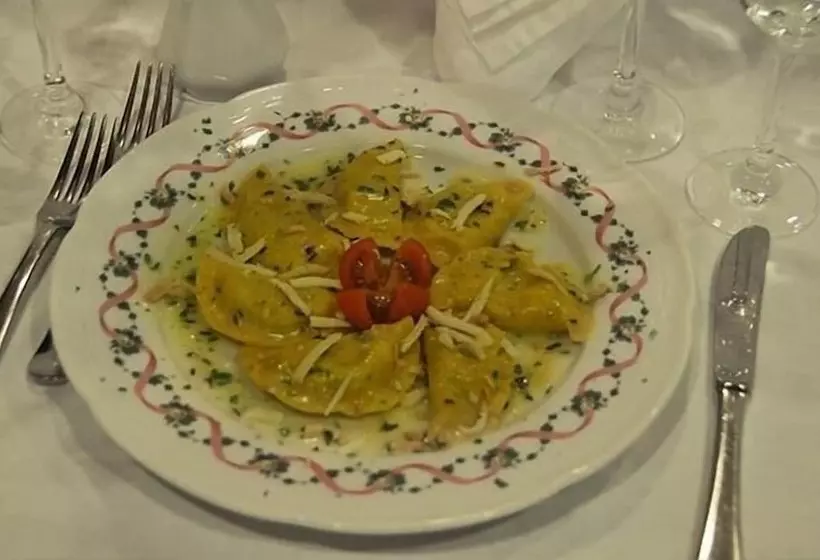 ホテル Italia