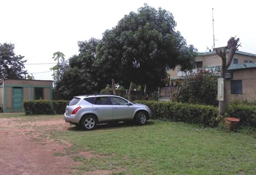 فندق Marie Antoinette Kara