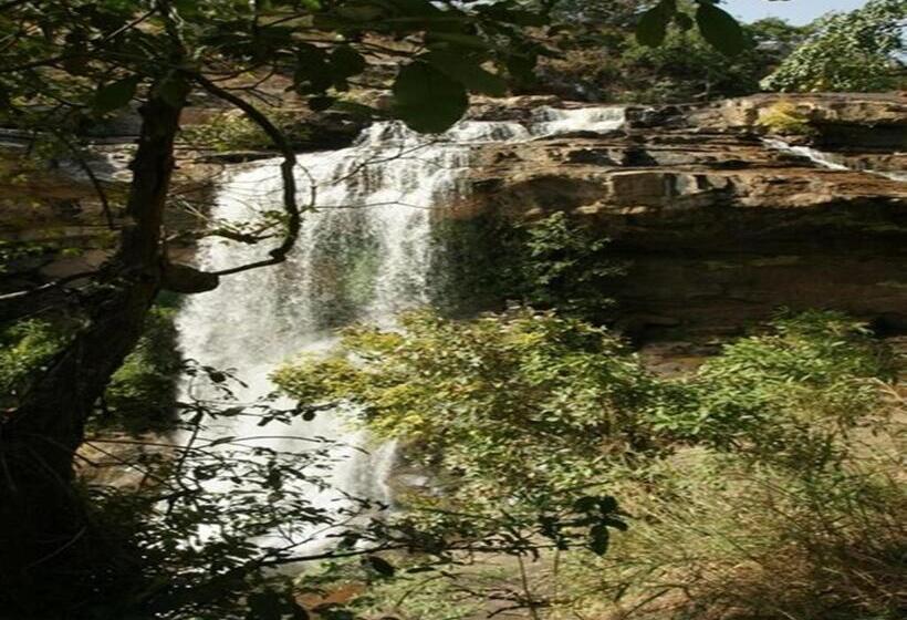 فندق Marie Antoinette Kara