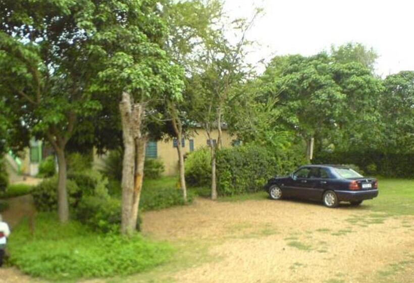 فندق Marie Antoinette Kara