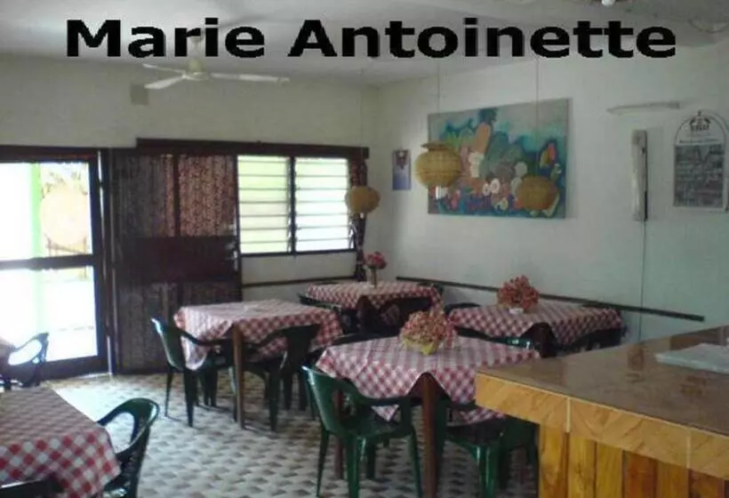 هتل Marie Antoinette Kara