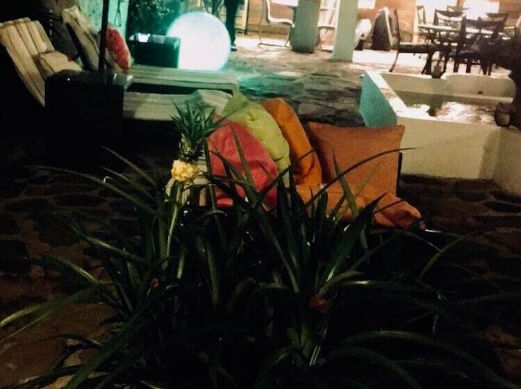 בית מלון כפרי Perla Real Inn