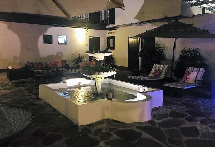 בית מלון כפרי Perla Real Inn