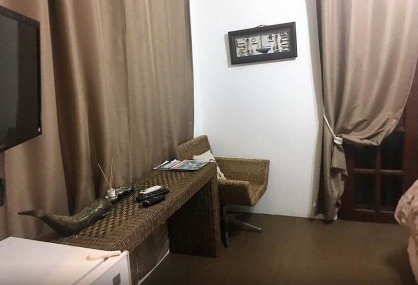 בית מלון כפרי Perla Real Inn