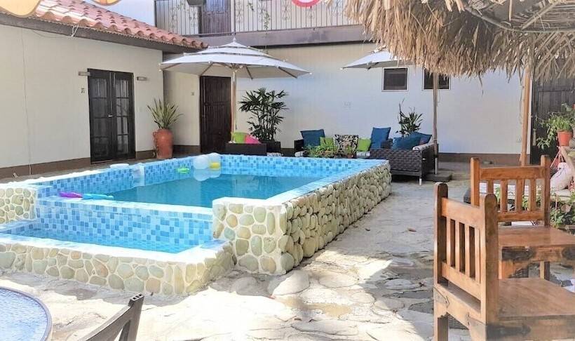 בית מלון כפרי Perla Real Inn