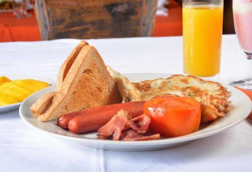 Hotell Triniti Airport