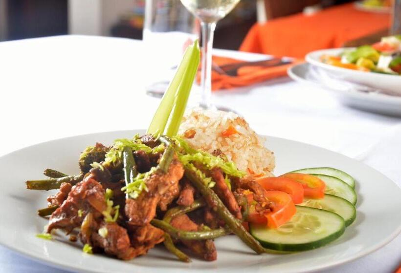 Hotell Triniti Airport