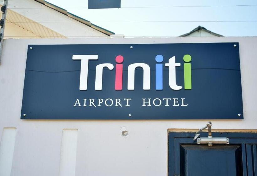 Hotell Triniti Airport
