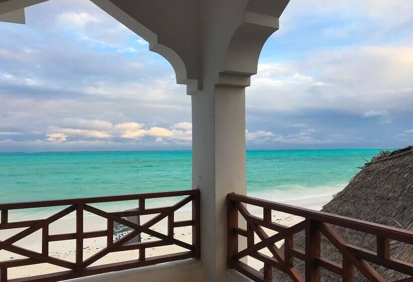 Курорт Jambiani White Sands Bungalows